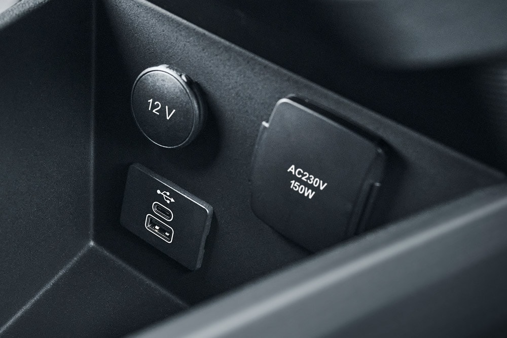 ford e_transit_courier eu Column_Card_E_Transit_Courier_Interior_04 1000x667 1000x667 detail usb ports